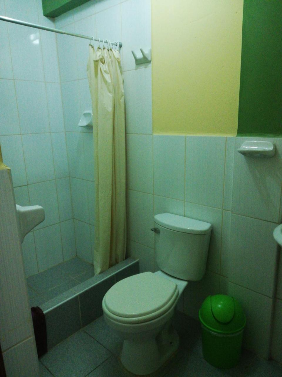 Scheler Artizon Trek'S House Hostel Уарас Екстериор снимка