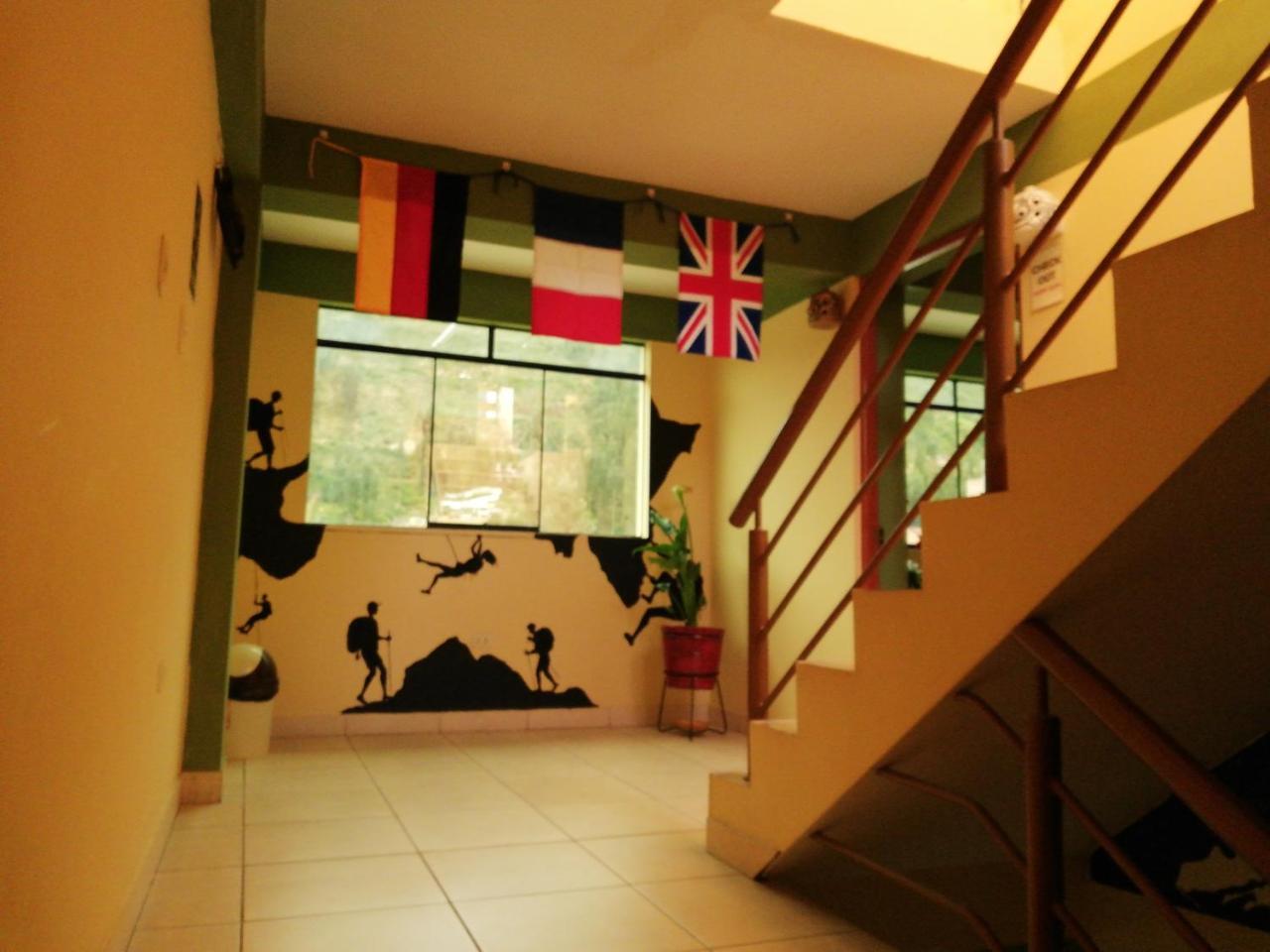 Scheler Artizon Trek'S House Hostel Уарас Екстериор снимка